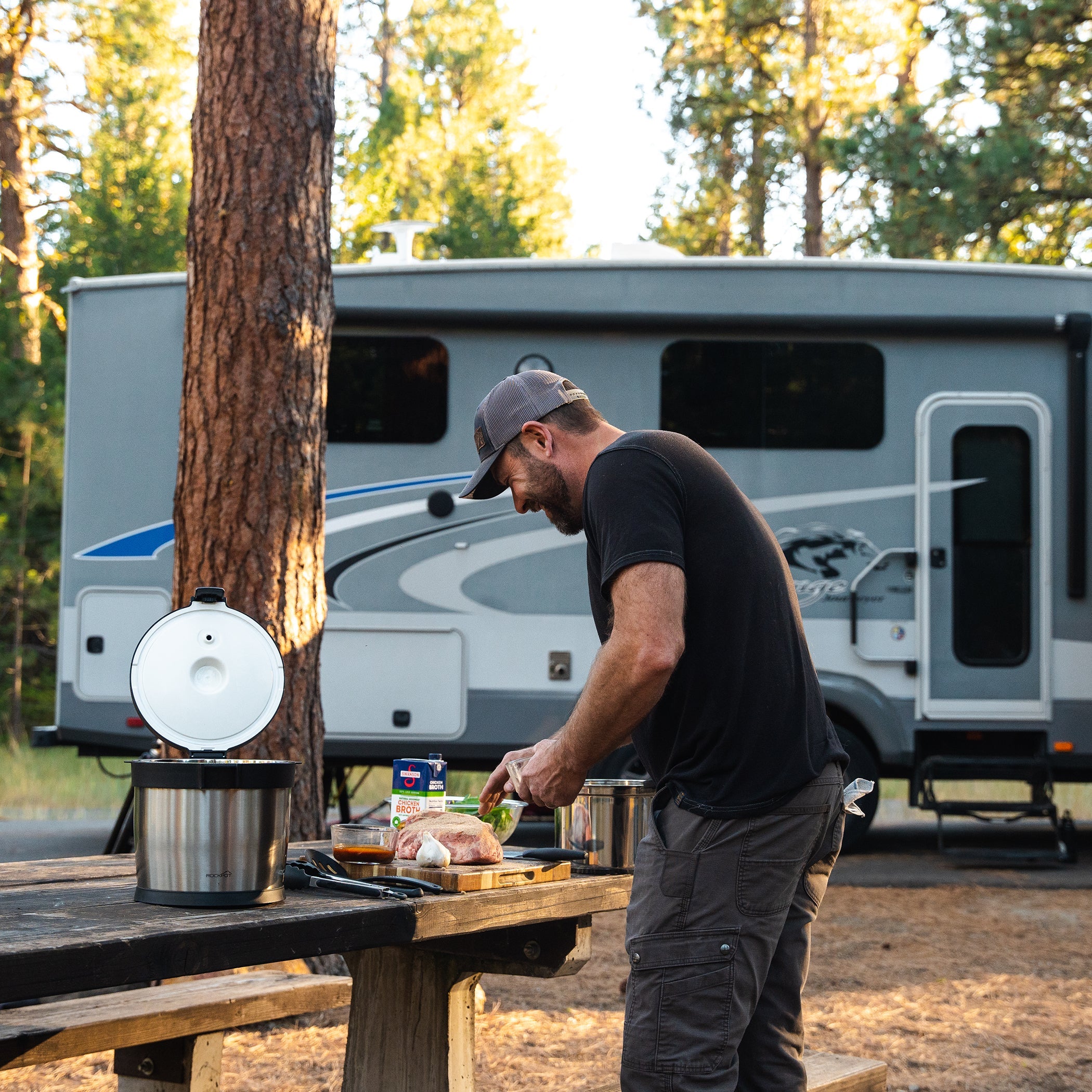7QT RockPot — The Ultimate Outdoor Cooking Companion